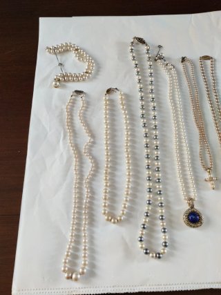 Conjunto de collares y pulsera perlas