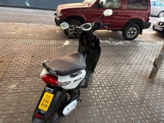 Yamaha Neos 50 Scooter Blanca