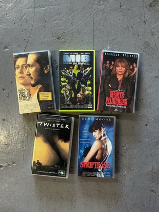 Lote 5 Películas VHS: MIB, Twister, Striptease