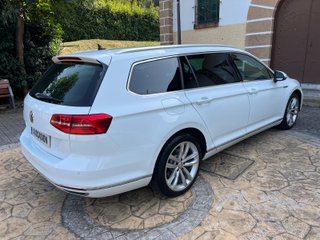 Volkswagen Passat GTE 1.4 TSI DSG Variant