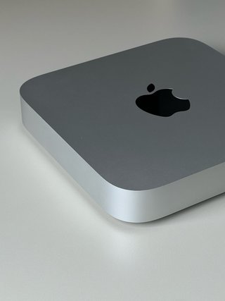 Mac mini M2 Pro (10CPU/16GPU) 16GB RAM / 512GB SSD