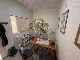 Local comercial en venta en Paseo Marítimo de Levante en Vélez-Málaga