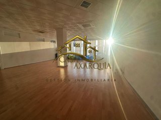 Local comercial en venta en Paseo Marítimo de Levante en Vélez-Málaga