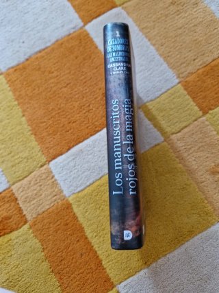 Libro cazadores de sombras. LOS MANUSCRITOS  ROJOS