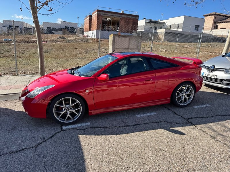 Toyota Celica 2001 - foto 1