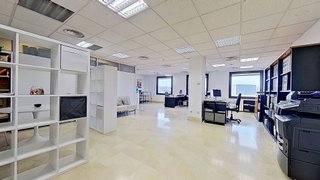 Oficina en venta en Ensanche en Pamplona