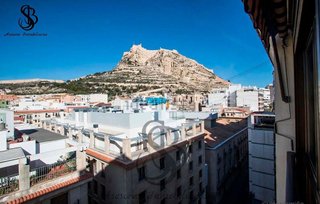 Piso en venta en Casco Antiguo - Santa Cruz en Alicante
