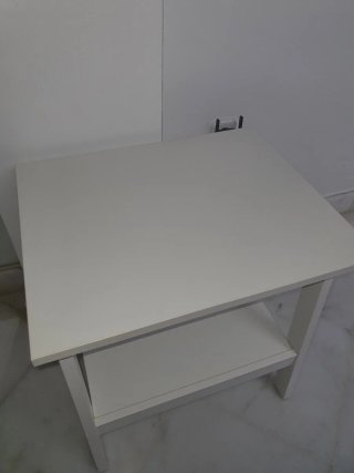 Mesa auxiliar entrada blanca Ikea