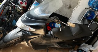 Suzuki Burgman 2000