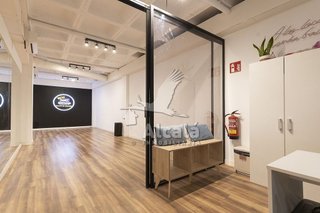 Local comercial en venta en Val en Alcalá de Henares