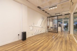 Local comercial en venta en Val en Alcalá de Henares