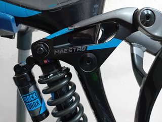 Bici DH Giant Glory 0 Advanced
