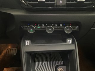 C4 BlueHDi 130 S&S EAT8 Feel Pack 96 kW 5P Automát