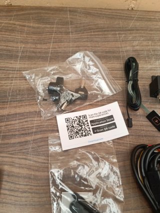 JC400P 4G WiFi Dashcam Monitor Remoto