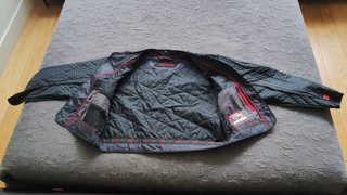 Chaqueta Moto hombre marca Dane en negro.