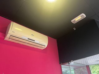 Local comercial en alquiler en Eixample Nord – La Devesa en Girona