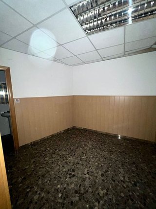 Local comercial en alquiler en Torrent Ballester en Viladecans