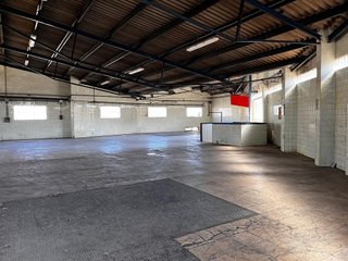 Nave industrial en alquiler en Casco Antiguo en Llíria