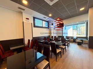 Local comercial en alquiler en As Lagoas en Ourense