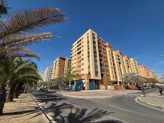 Piso en alquiler en Paus - Poligono San Blas en Alicante