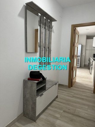 Piso en alquiler en Linares