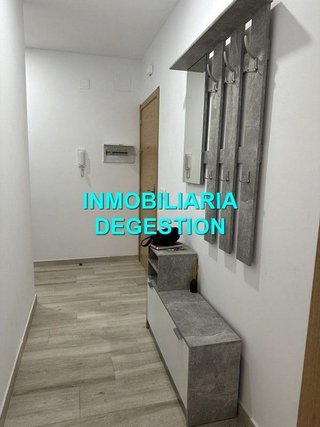 Piso en alquiler en Linares