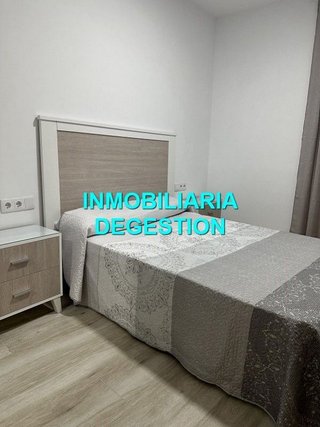 Piso en alquiler en Linares
