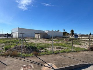 Nave industrial en alquiler en Novelda