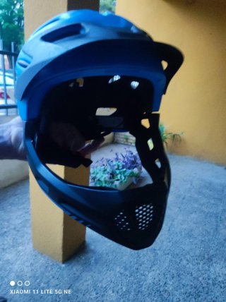 Casco niño azul