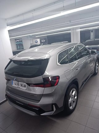 BMW iX1 xDrive xLine