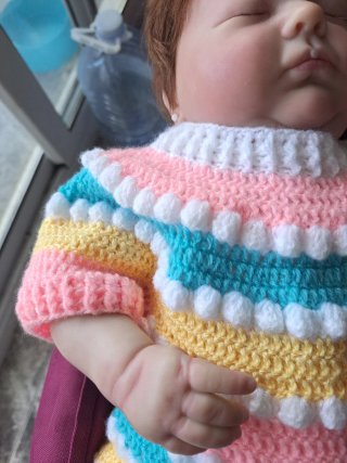 Jersey arcoíris crochet hecho a mano