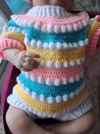 Jersey arcoíris crochet hecho a mano