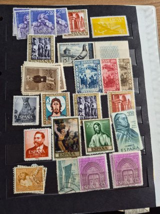 Álbumes de sellos antiguos de varios países