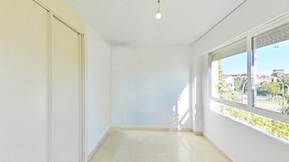 Piso en venta en Piovera - Conde Orgaz en Madrid
