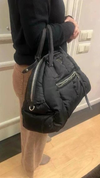Borsa Prada Bomber Bowling Nero/Blu