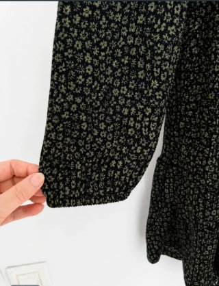 Vestido floral negro y verde