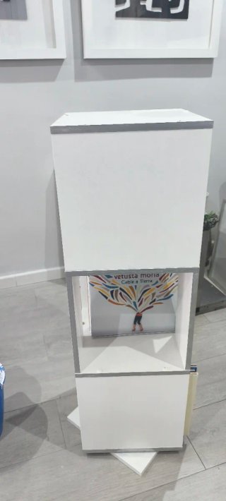Mueble de almacenaje giratorio blanco