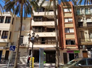 Local comercial en venta en Casco Antiguo en Llíria