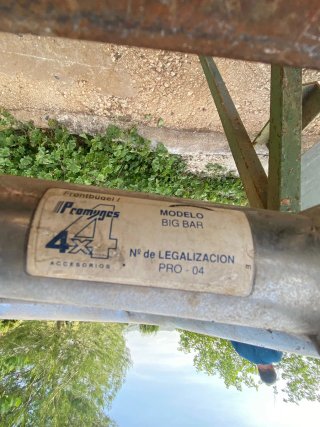 se vende defensa para todoterreno en acero inoxida