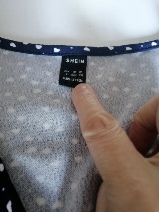 Conjunto Pantalón, Camiseta y Cinturón