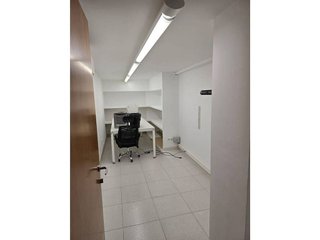 Oficina en venta en Pardinyes - Riu Segre - Mitjana en Lleida