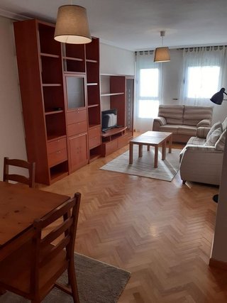 Piso en alquiler en Fuentecillas - Universidades en Burgos