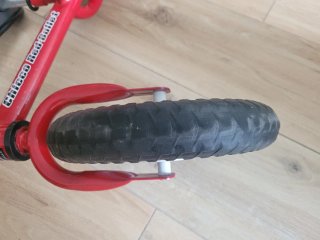 Bicicleta de equilibrio Chicco Red Bullet Roja