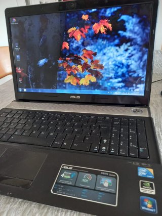Portatile ASUS nero
