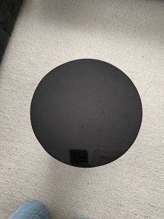 Mesa auxiliar metal Negra Zara Home
