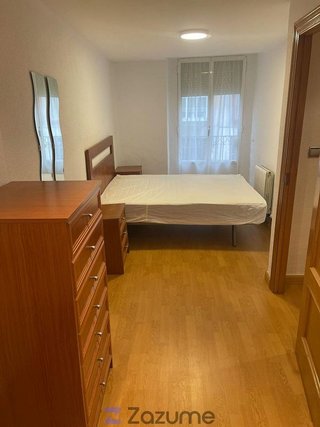 Piso en alquiler en Zona Sur en Burgos