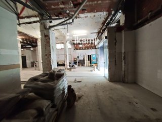 Local comercial en alquiler en Valderas - Los Castillos en Alcorcón