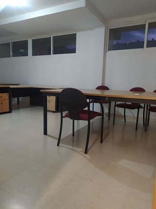 Oficina en alquiler en Piscinas en Villarreal