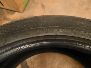 Neumático 285/40 R22