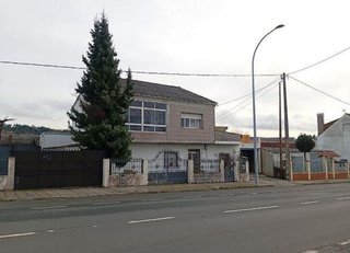 Chalet en venta en Lalín